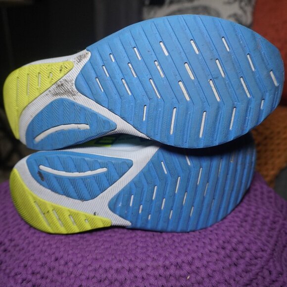 New Balance Womens Light Blue Yellow FuelCell Propel v2 Running Shoes Size 6 - Picture 5 of 8